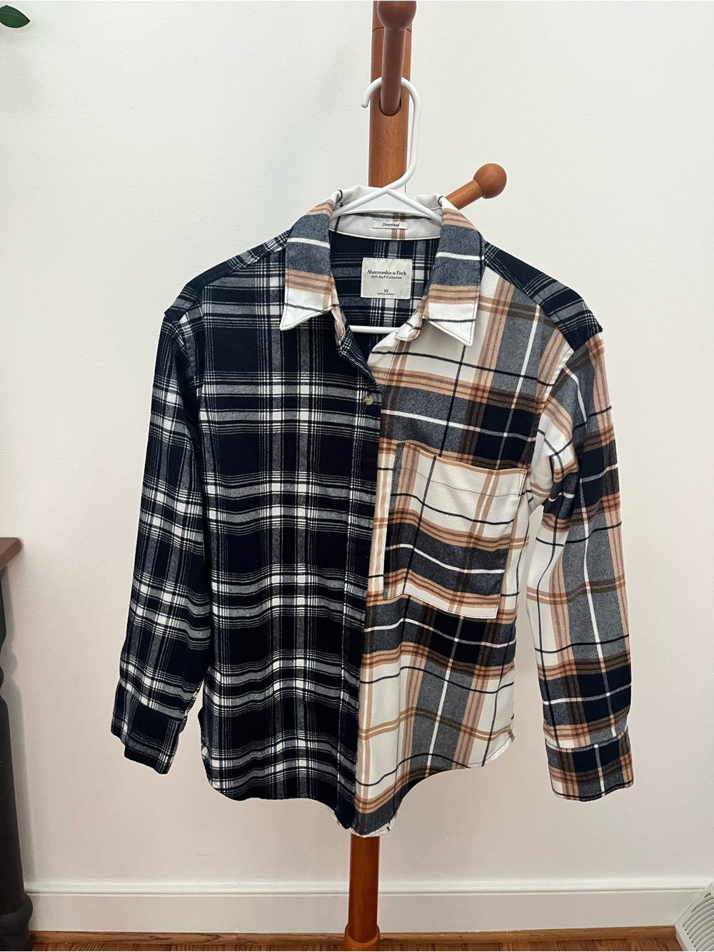 Abercrombie & Fitch Two-Tone Plaid Button-Down Shirt - Black & Tan
